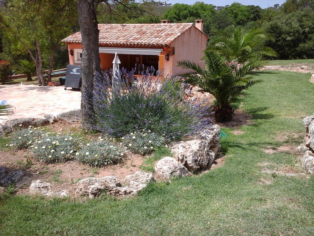 Mas Des Lys Hotel Roquebrune-sur Argens Ngoại thất bức ảnh