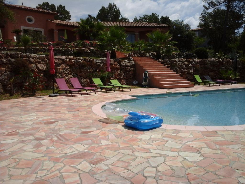 Mas Des Lys Hotel Roquebrune-sur Argens Ngoại thất bức ảnh