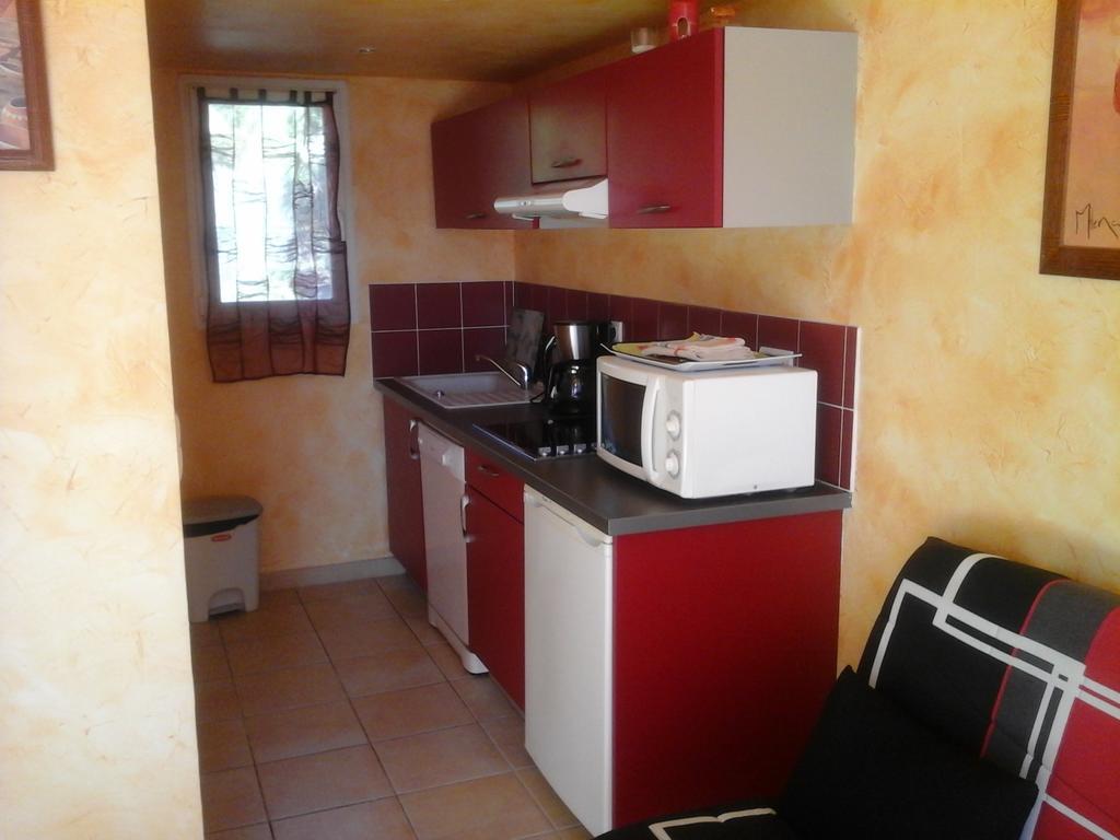 Mas Des Lys Hotel Roquebrune-sur Argens Ngoại thất bức ảnh