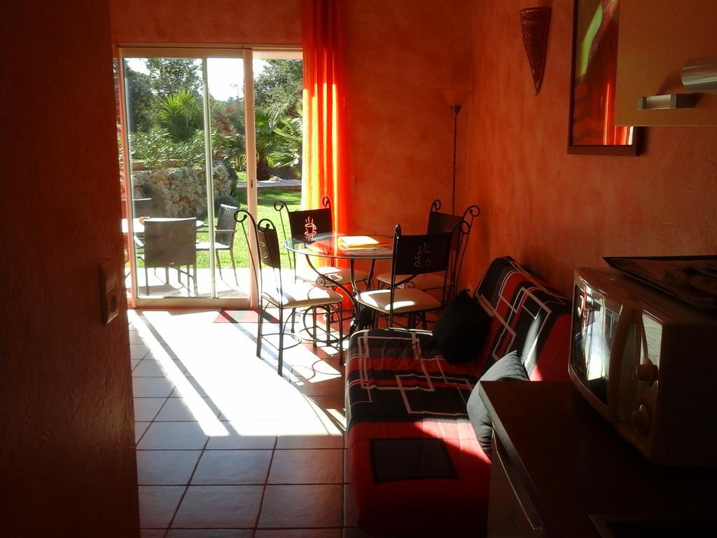 Mas Des Lys Hotel Roquebrune-sur Argens Phòng bức ảnh