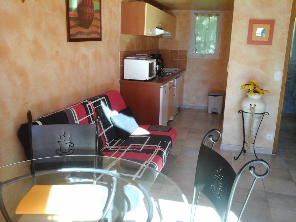 Mas Des Lys Hotel Roquebrune-sur Argens Ngoại thất bức ảnh