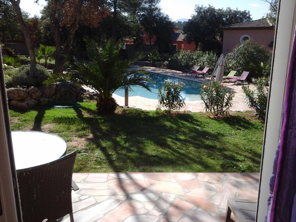 Mas Des Lys Hotel Roquebrune-sur Argens Phòng bức ảnh