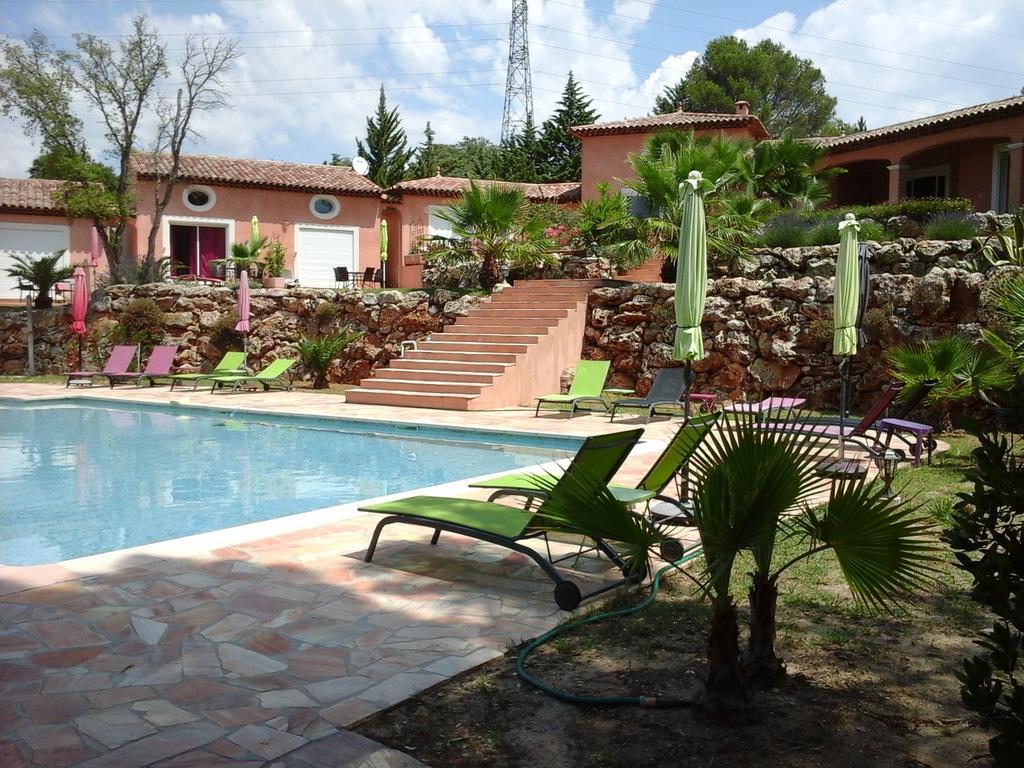 Mas Des Lys Hotel Roquebrune-sur Argens Ngoại thất bức ảnh